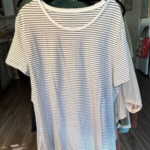 Amazon Essentials White and Black Relaxed Short Sleeve T-Shirt